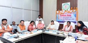 सारंगढ़-बिलाईगढ़ : विभागीय योजनाओं का ज्यादा से ज्यादा प्रचार प्रसार करने सांसद श्रीमति कमलेश जांगड़े ने दिए निर्देश